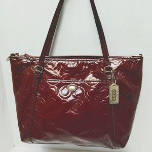 Coach Peyton Patent Signature C Tote